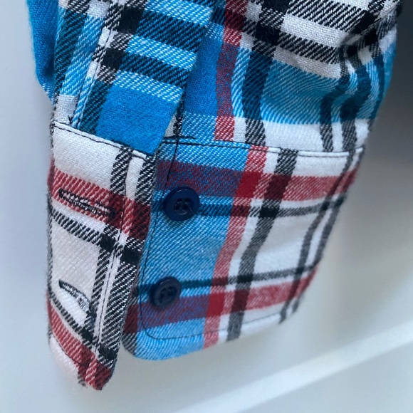 GFW Long-Sleeved Flannel Shirt- Size Billie 5 - Picture 2 of 5